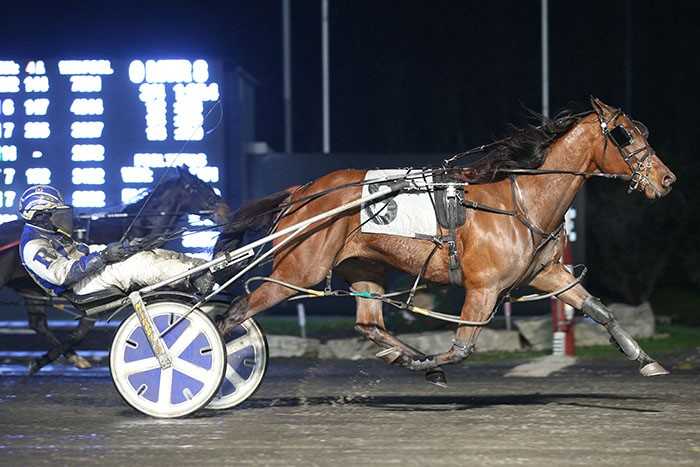 Isitfridayyet takes Saturday feature at Mohawk Park